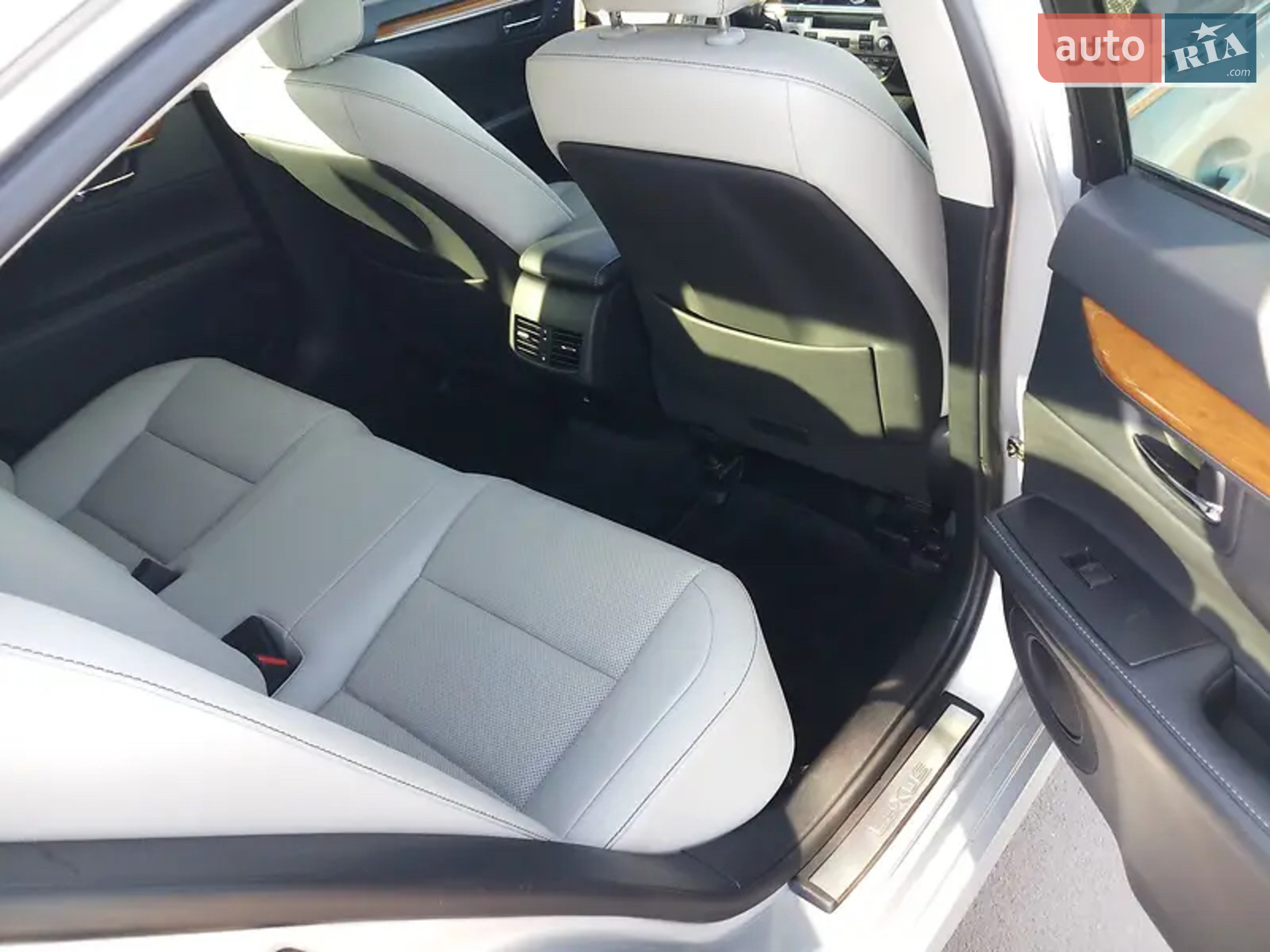 2014 Lexus ES - мініатюра 17