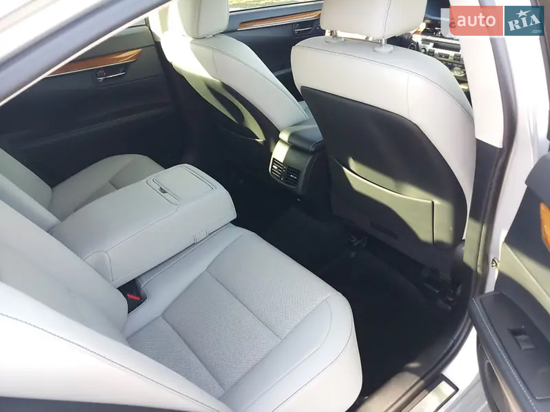 2014 Lexus ES - мініатюра 18
