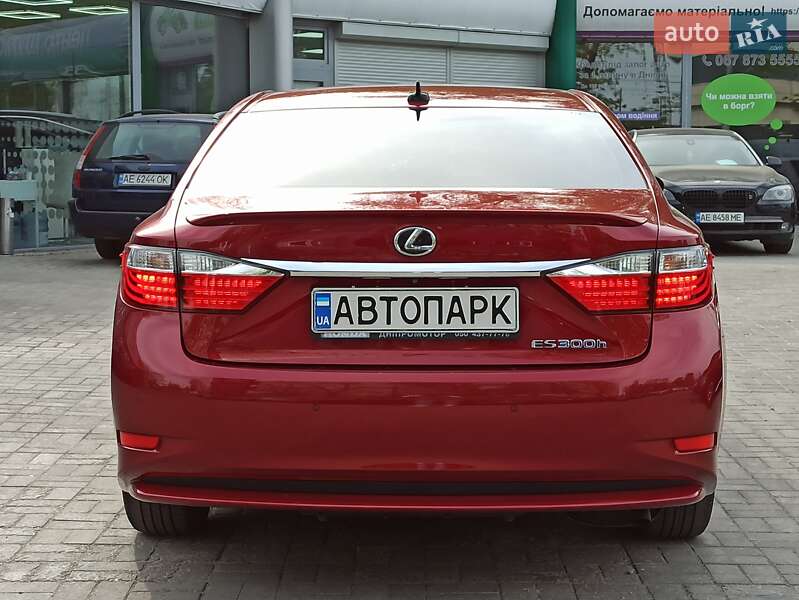 Седан Lexus ES 2015 в Днепре