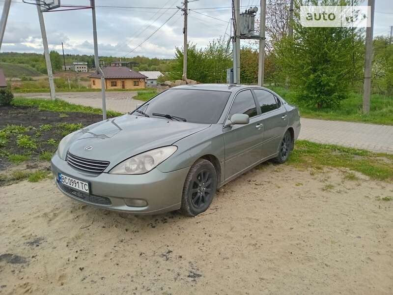 Седан Lexus ES 2003 в Львове