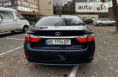Седан Lexus ES 2013 в Миколаєві