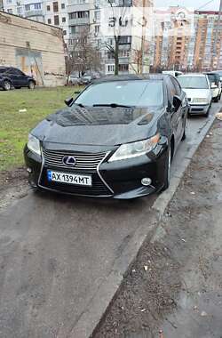 Седан Lexus ES 2014 в Ивано-Франковске