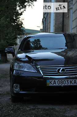 Седан Lexus ES 2010 в Киеве