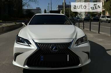 Седан Lexus ES 2021 в Києві