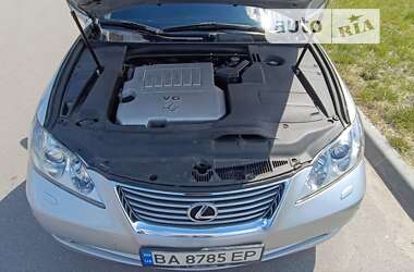 Седан Lexus ES 2008 в Кропивницком