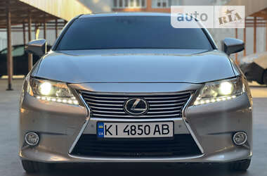 Седан Lexus ES 2014 в Белой Церкви