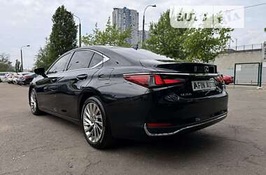 Седан Lexus ES 2022 в Києві