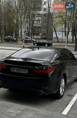 Седан Lexus ES 2015 в Днепре