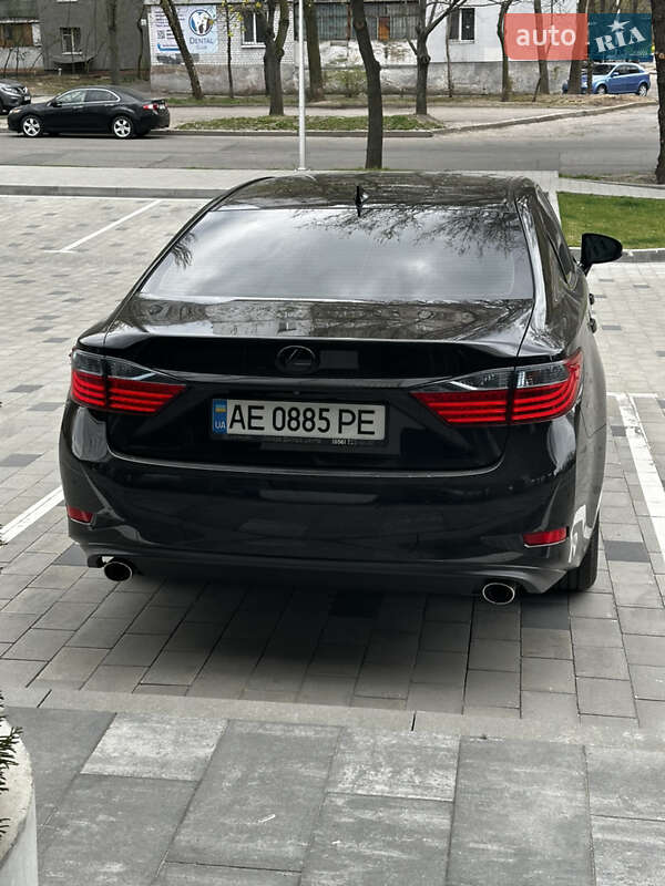 Седан Lexus ES 2015 в Днепре