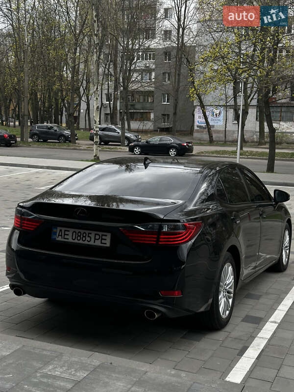 Седан Lexus ES 2015 в Днепре