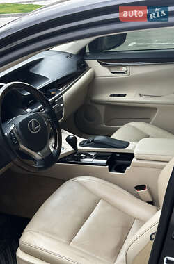 Седан Lexus ES 2015 в Днепре