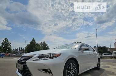 Седан Lexus ES 2016 в Києві
