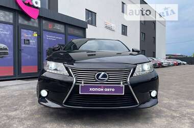 Седан Lexus ES 2012 в Виннице