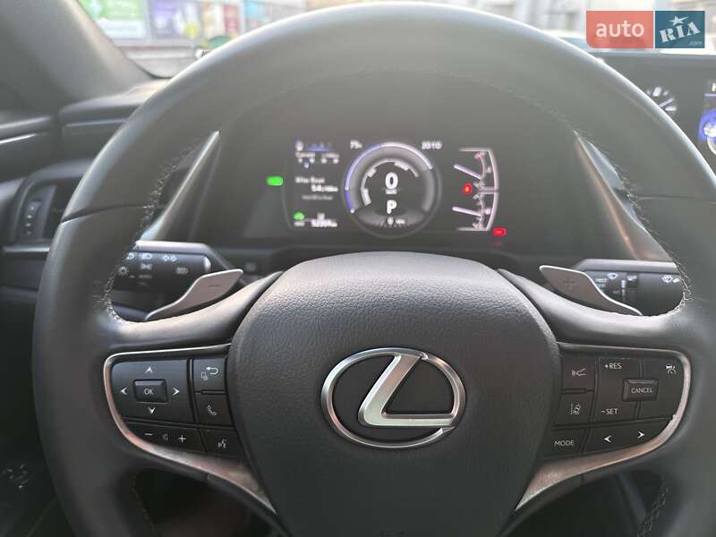 Седан Lexus ES 2020 в Павлограде