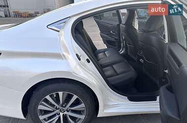 Седан Lexus ES 2020 в Павлограде