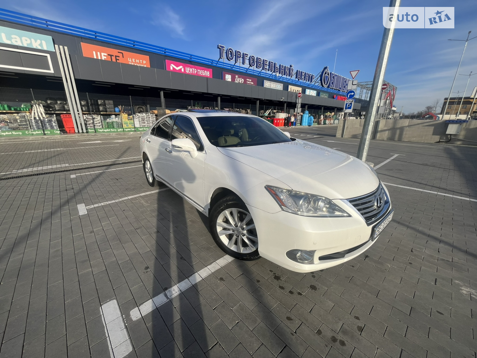 2011 Lexus ES - мініатюра 10