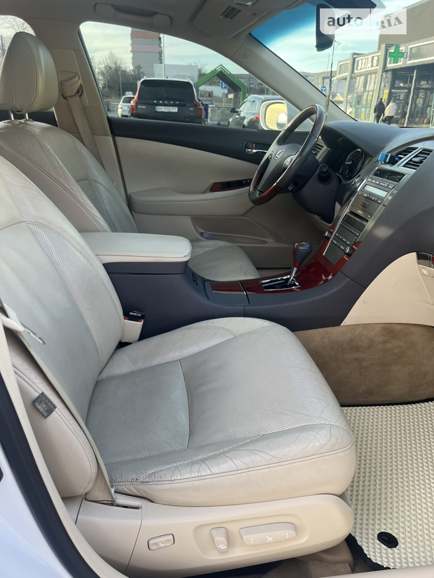 2011 Lexus ES - мініатюра 18