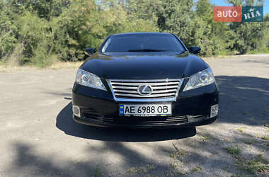 Седан Lexus ES 2011 в Кривом Роге