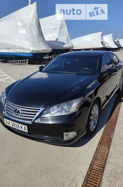 Седан Lexus ES 2009 в Киеве