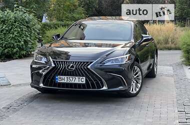 Седан Lexus ES 2022 в Києві