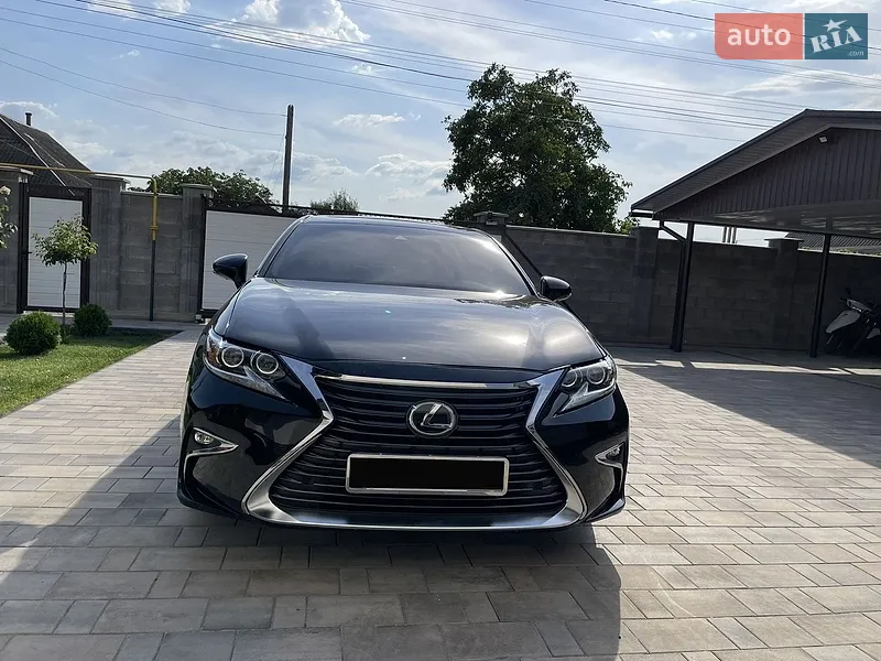 Lexus ES 2018