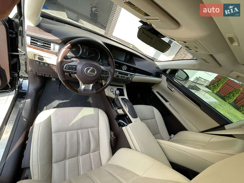 Седан Lexus ES 2018 в Одессе