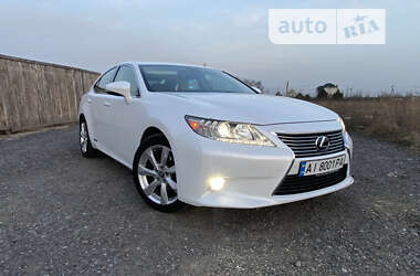 Седан Lexus ES 2012 в Вишневому