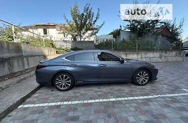 Седан Lexus ES 2021 в Києві