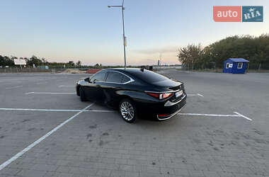 Седан Lexus ES 2022 в Борисполе