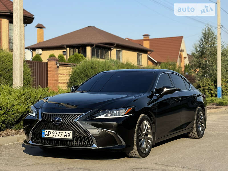 Седан Lexus ES 2019 в Днепре