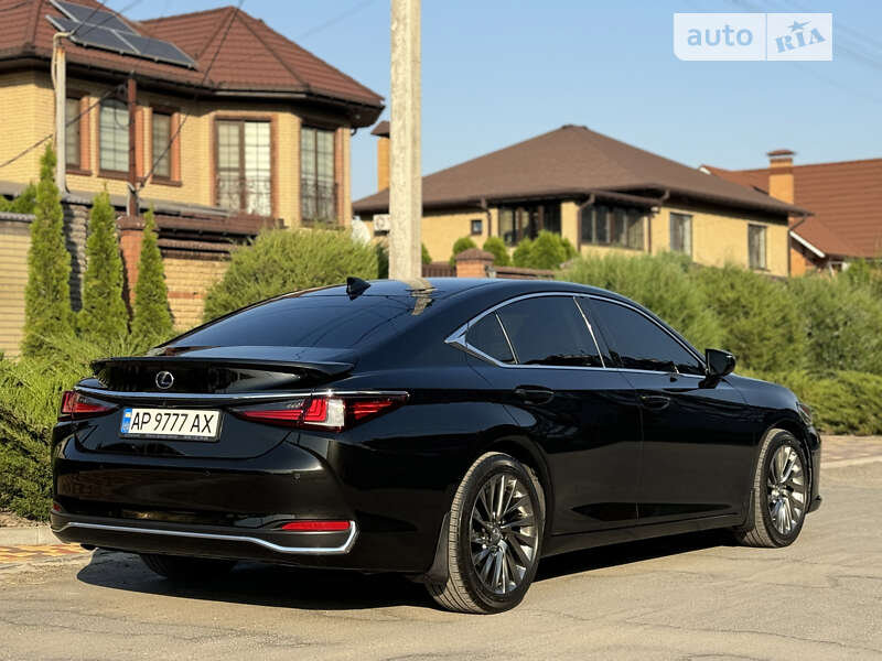 Седан Lexus ES 2019 в Днепре