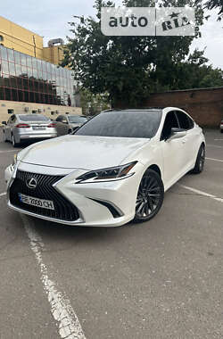 Седан Lexus ES 2019 в Миколаєві