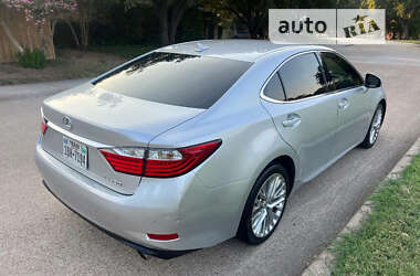 Седан Lexus ES 2013 в 