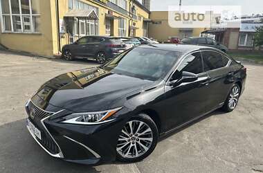 Седан Lexus ES 2020 в Києві