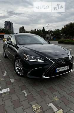 Седан Lexus ES 2022 в Одессе