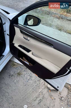 Седан Lexus ES 2016 в Днепре