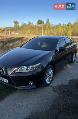 Седан Lexus ES 2012 в Белой Церкви