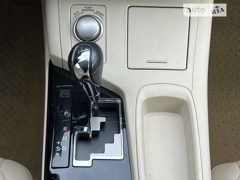 Седан Lexus ES 2013 в Киеве фото 59 Седан Lexus ES 2013 в Киеве