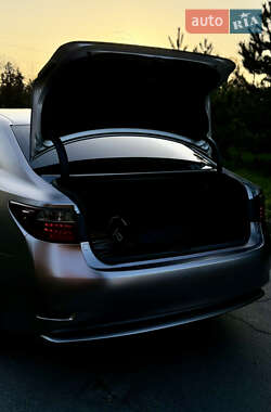 Седан Lexus ES 2013 в 