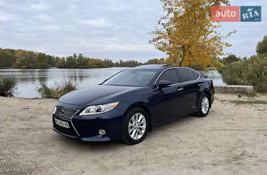 Седан Lexus ES 2013 в Днепре