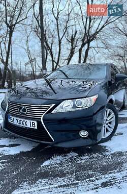 Седан Lexus ES 2015 в Чернігові