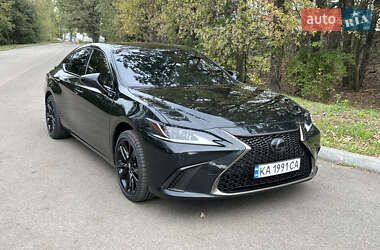 Седан Lexus ES 2023 в Киеве