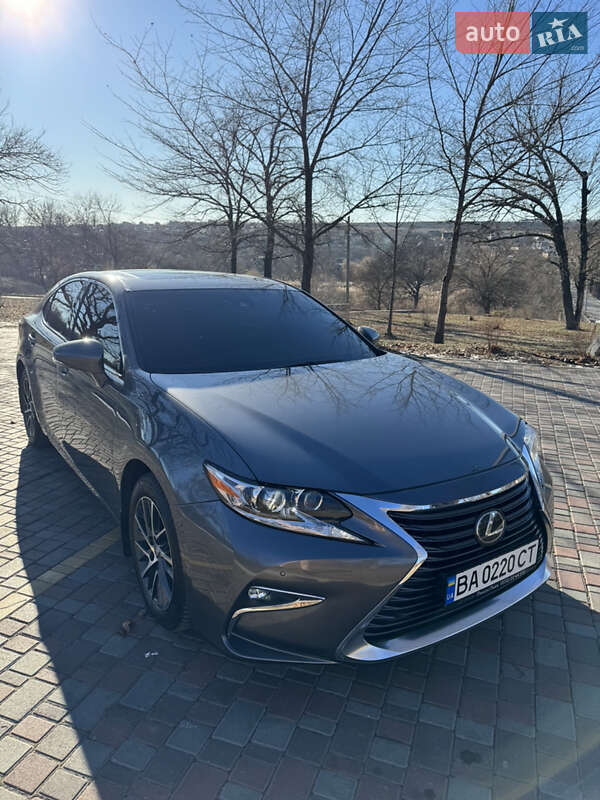 Седан Lexus ES 2016 в Кропивницком фото 6 Седан Lexus ES 2016 в Кропивницком