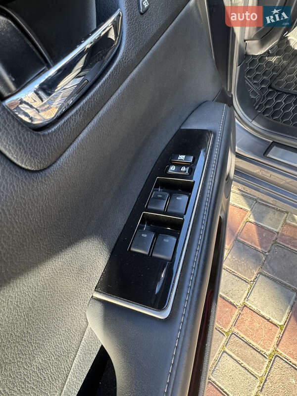 Седан Lexus ES 2016 в Кропивницком фото 19 Седан Lexus ES 2016 в Кропивницком