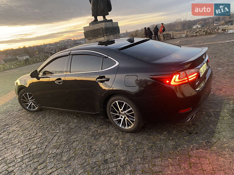 Седан Lexus ES 2017 в Белой Церкви