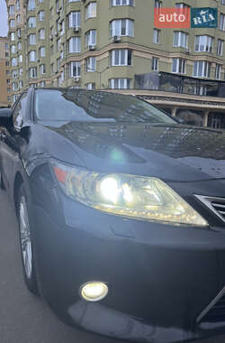 Седан Lexus ES 2014 в Києві