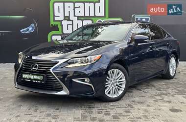 Седан Lexus ES 2015 в Киеве