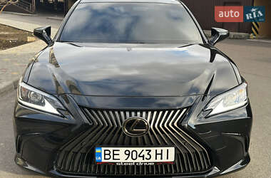 Седан Lexus ES 2019 в Одесі