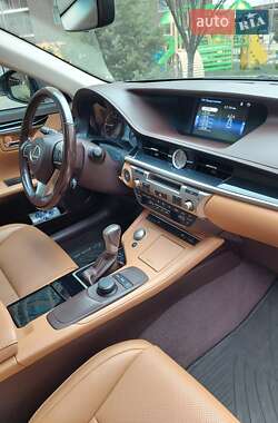 Седан Lexus ES 2017 в Одессе