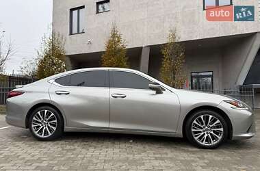 Седан Lexus ES 2020 в Києві